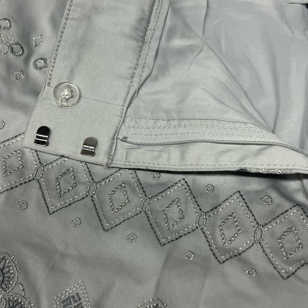 White House Black Market Light Gray Embroidered High-Waist Shorts - Picture 6 of 11